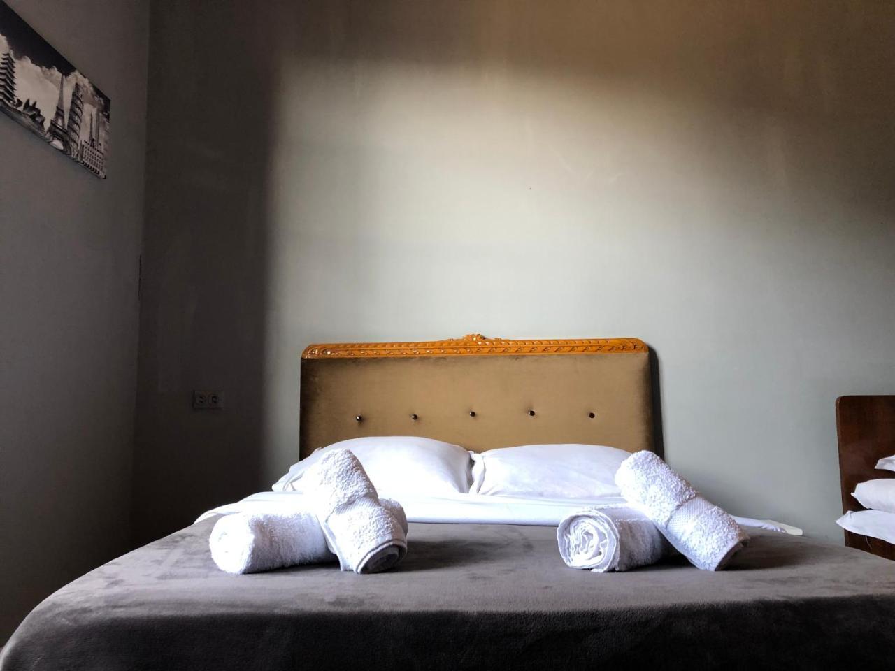 Lucky Family Hotel Тбілісі Екстер'єр фото