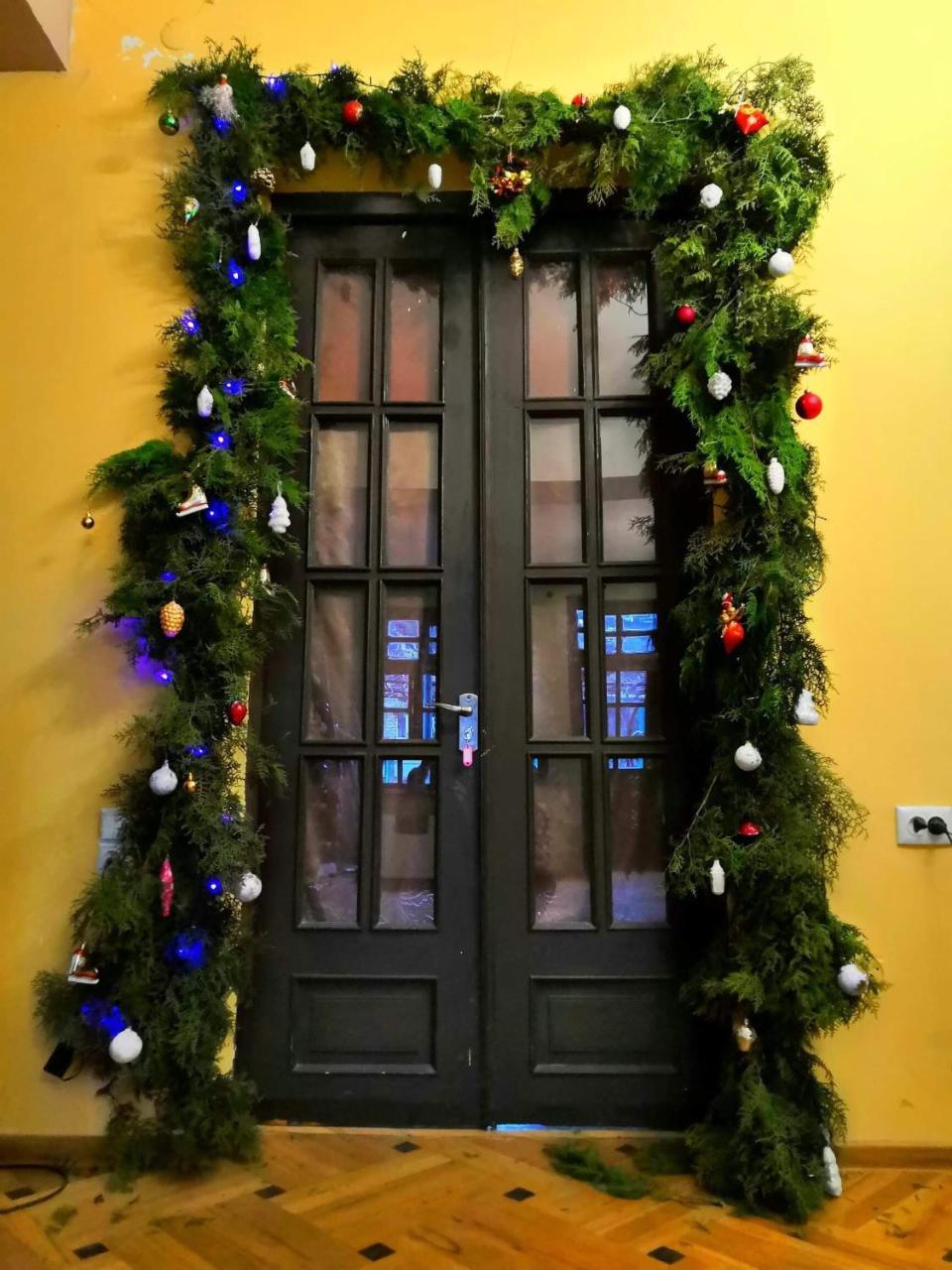 Lucky Family Hotel Тбілісі Екстер'єр фото