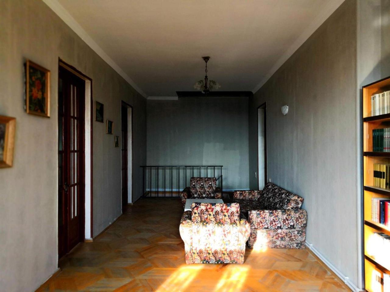 Lucky Family Hotel Тбілісі Екстер'єр фото