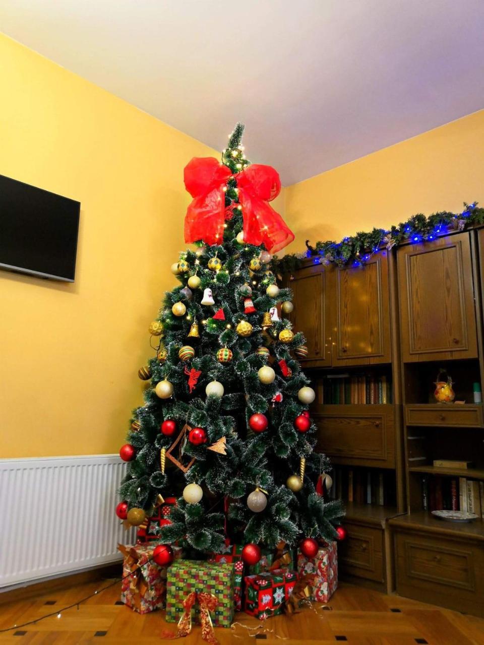 Lucky Family Hotel Тбілісі Екстер'єр фото