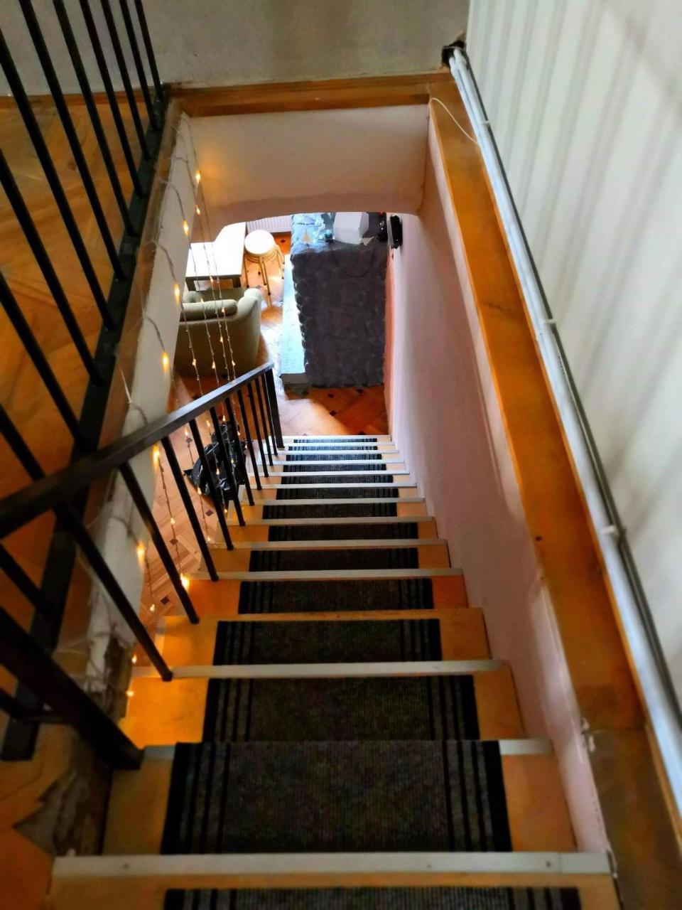 Lucky Family Hotel Тбілісі Екстер'єр фото